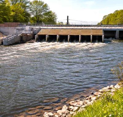 Architecture de contrôle des centrales hydroélectriques